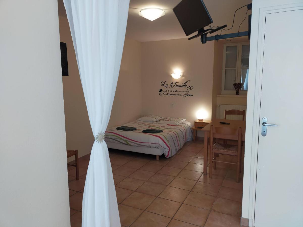Chambres d'hôtes de l'Auberge L'Astrassadou Rezentieres Exterior foto